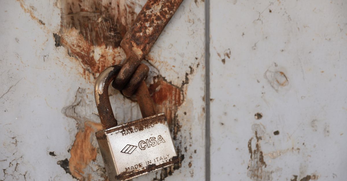 front door lock key — Bexar County Locksmith