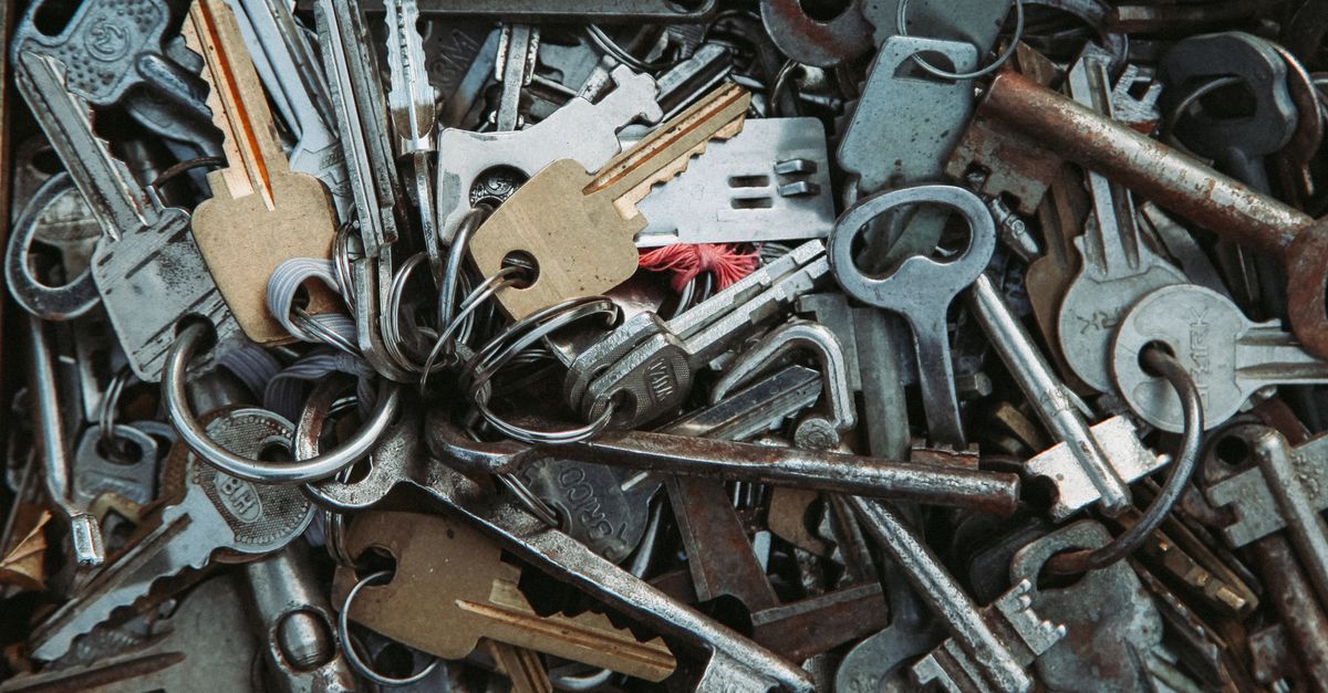 front door lock key — Bexar County Locksmith